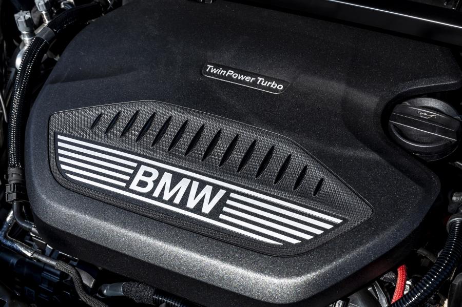 Моторный отсек BMW X1 xDrive25d xLine (F48) 2019 года  (WW) (фото 84 из 99)